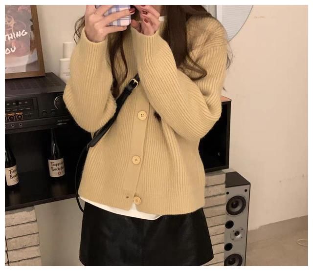 毛衣如何穿出韩系范？这3种搭配指南，教你把普通单品穿得时尚！