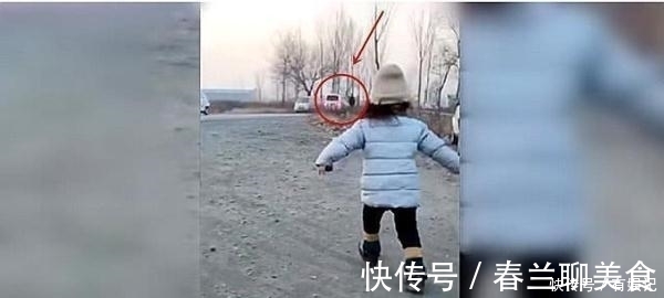 夫妻俩|自从生了二胎之后,相差10岁的哥哥回家都是这样,网友:羡慕!