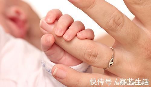 化学物质|孕晚期孕妇洗澡怎么办?这样做能避免抻到肚子,让胎宝宝更安全