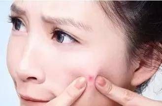 化学成分|“长期化妆”和“从不化妆”的女人,到底有何区别?你知道吗?