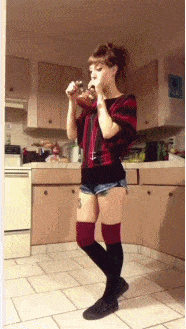 |搞笑GIF趣图:一直都不理解什么是“稳如狗”,直到看了这个GIF