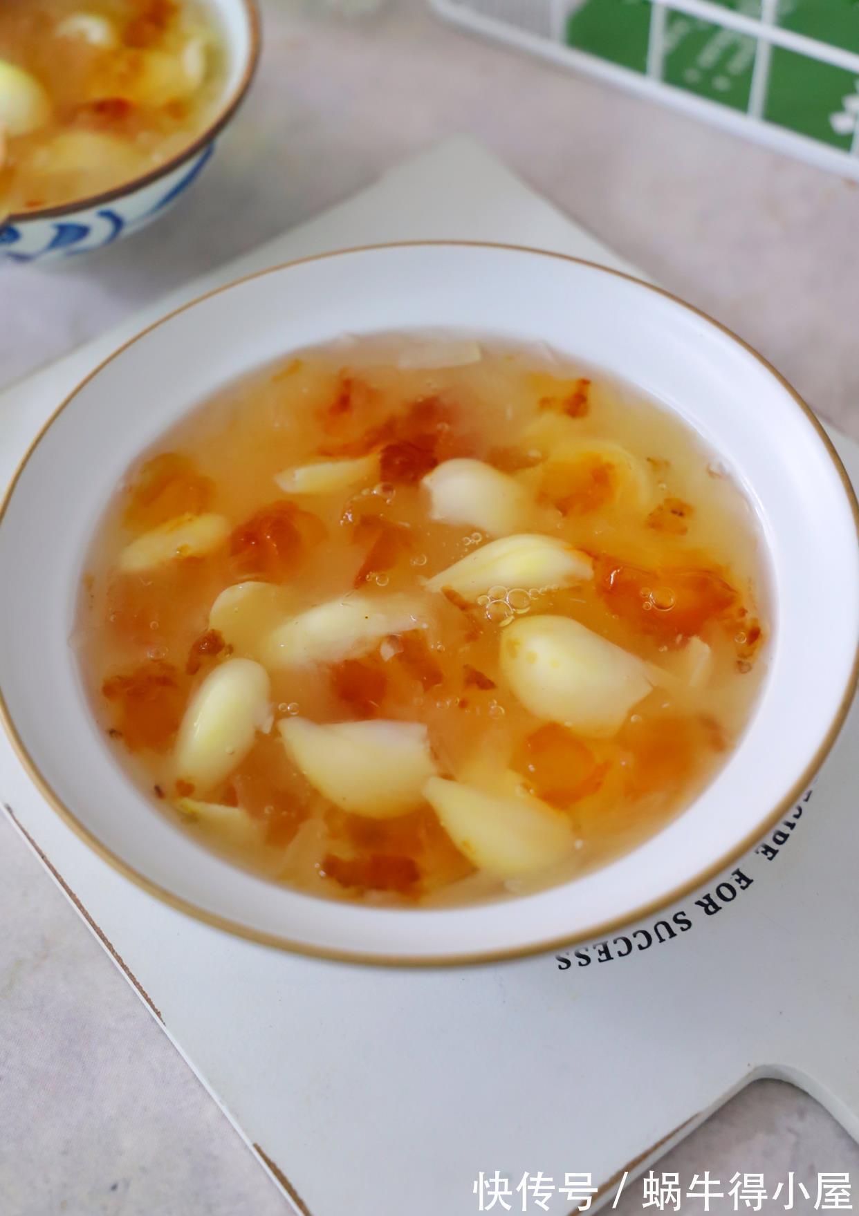 食材|夏天，女人要多喝此甜羹，三种食材一起炖，营养滋润，面膜都省了