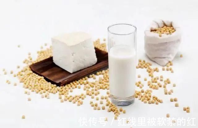 营养物质|女性想要雌激素充足，饮食谨记“2吃2不吃”，卵巢可能很高兴