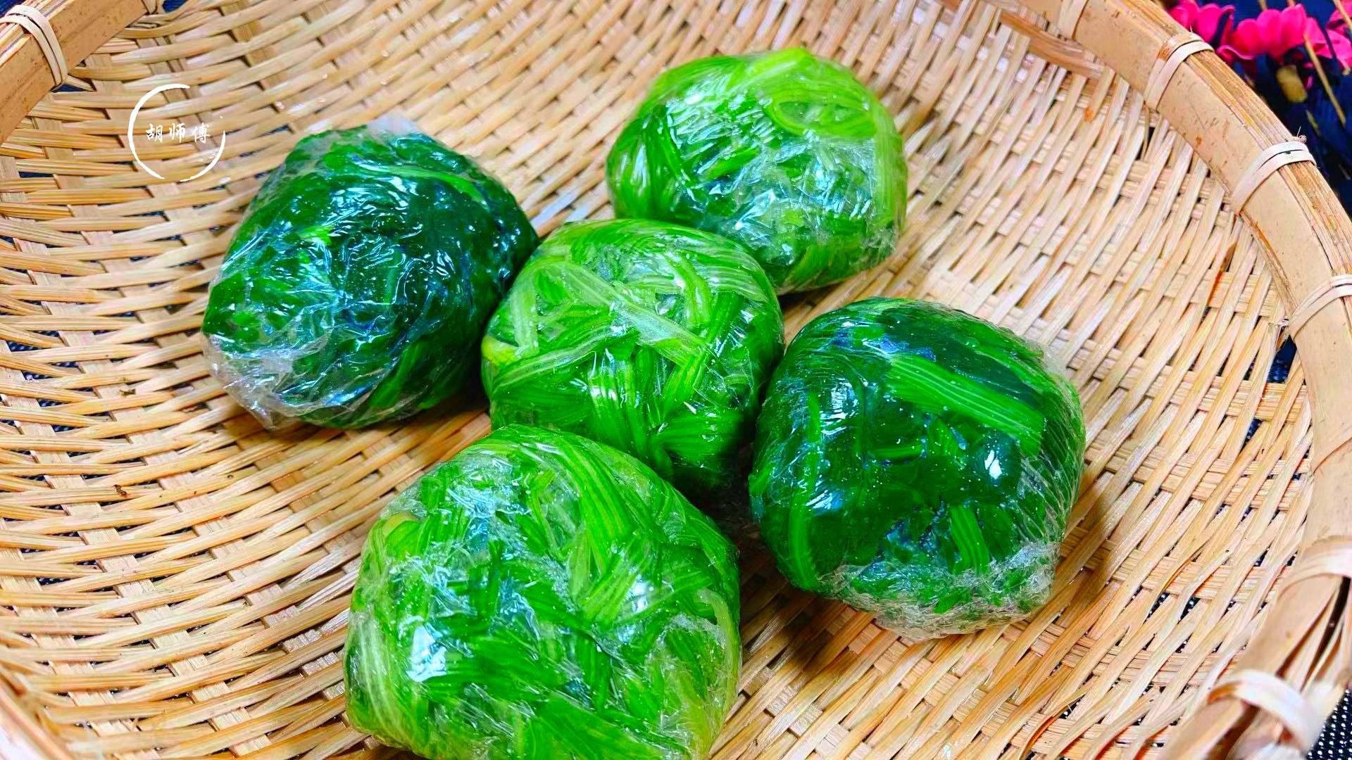 它是天然补脑菜，现在正当季，每周吃2次，头脑聪明，记忆力更强