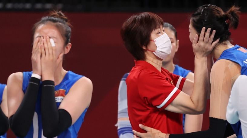 球員們|郎平調(diào)侃隊員落淚！詳解朱婷傷勢之謎：韌帶撕裂，被美國等隊迷惑