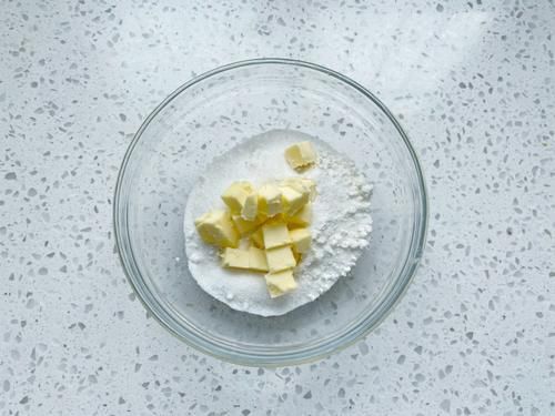 美味|10分钟搞定,爆浆蓝莓麦芬蛋糕,外酥里软又美味,秒杀蛋糕店