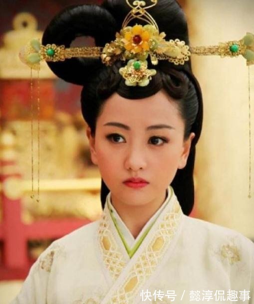 柳生|才女出上联:“你来我往,红灯帐里话春秋”,才子下联抱得美人归