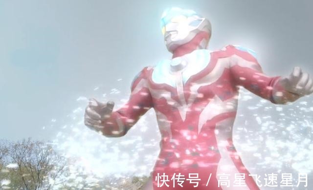 圆谷|人间体第一次变成奥特曼都是什么操作水平为何艾克斯菜的抠脚，迪迦能超神