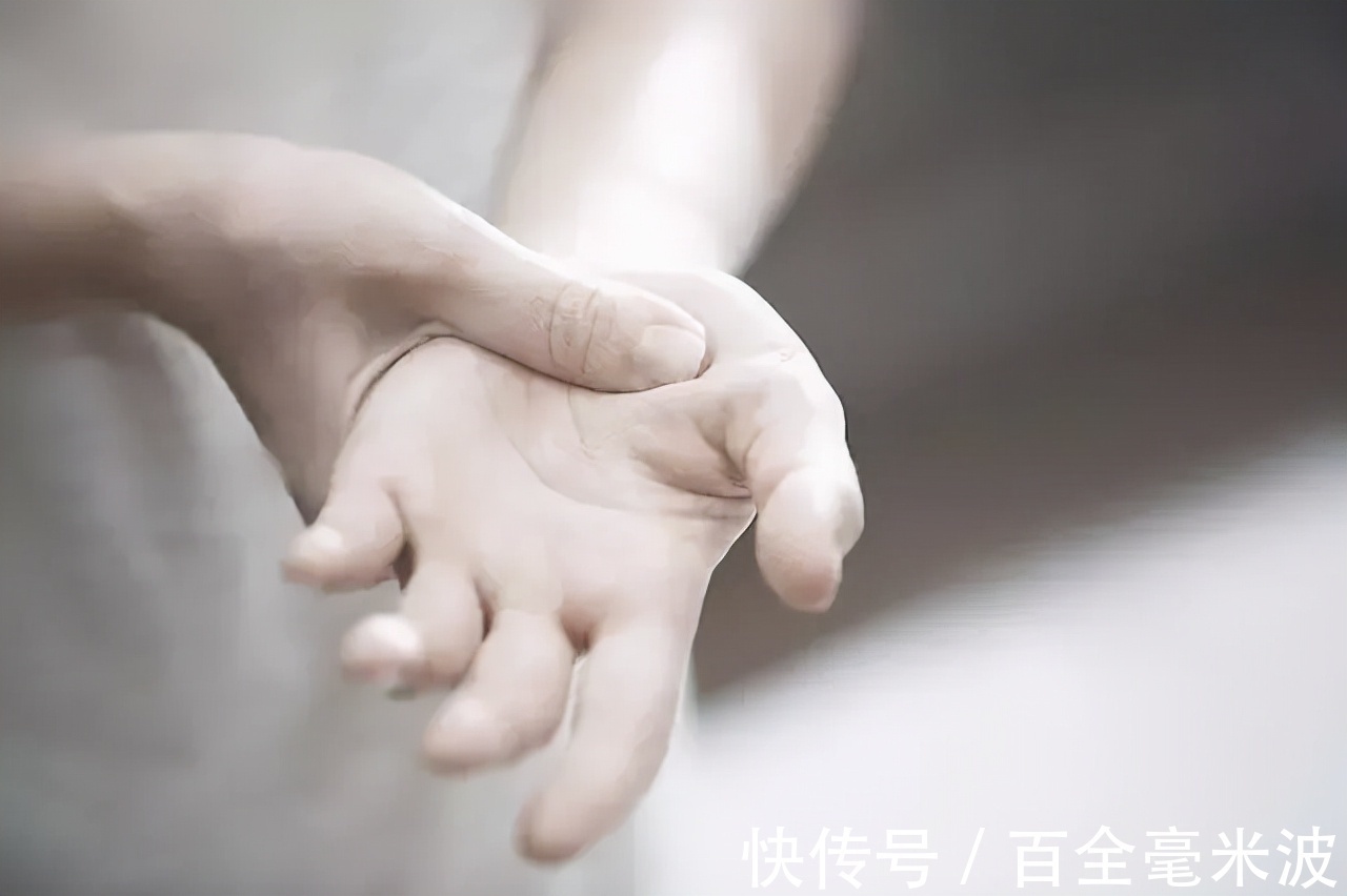 受压|手臂酸麻,不一定都是颈椎病惹的祸