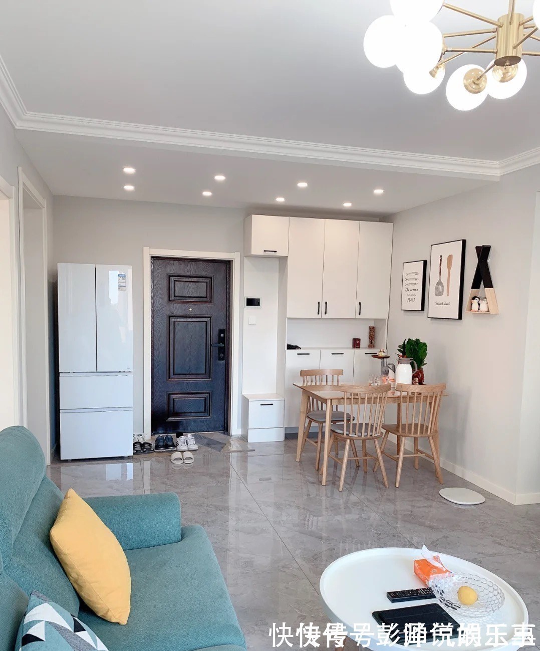 乳胶漆|等买了房,就照他家这么装,全屋不吊顶,不做背景墙,越看越耐看