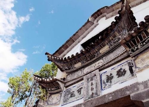 云南始建于明朝的古镇，已有600年历史，原汁原味至今仍未开发