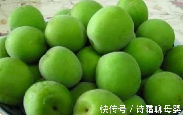 黄花菜|湿气重的人注意,4物早晚换着吃,健脾祛湿,或助你排出体内湿气