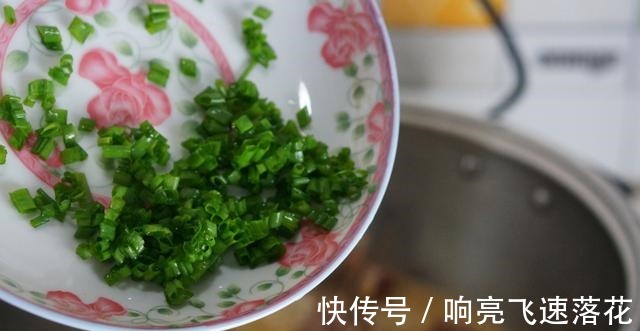 上手|笋和腊鸭搭配在一起,鲜香开胃还下饭,做法简单易上手,太美味了!
