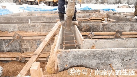 钢筋混凝土|国外自建房，前后只要一个多月，和国内很不一样，你会喜欢吗