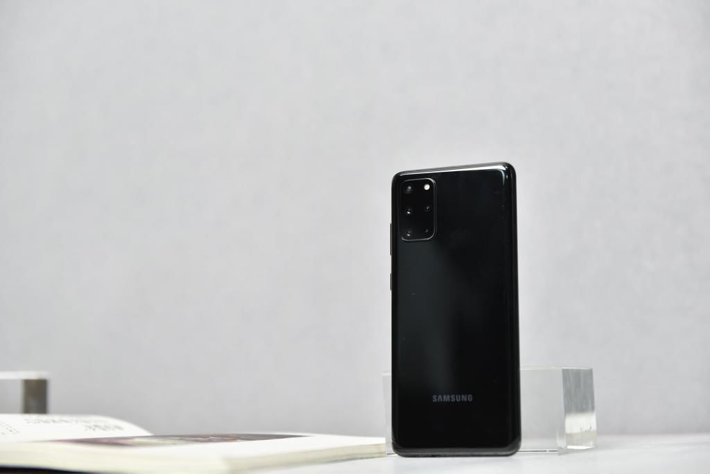 安卓|被低估的安卓机皇，骁龙865+2K屏，三星这才叫真实力！