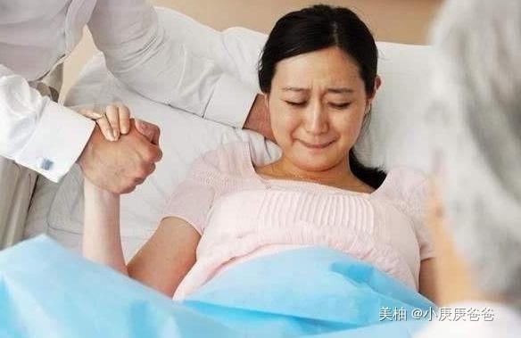 莉莉怀|产妇生下宝宝，4天后又生了一个，全家人看见孩子都说搞错了