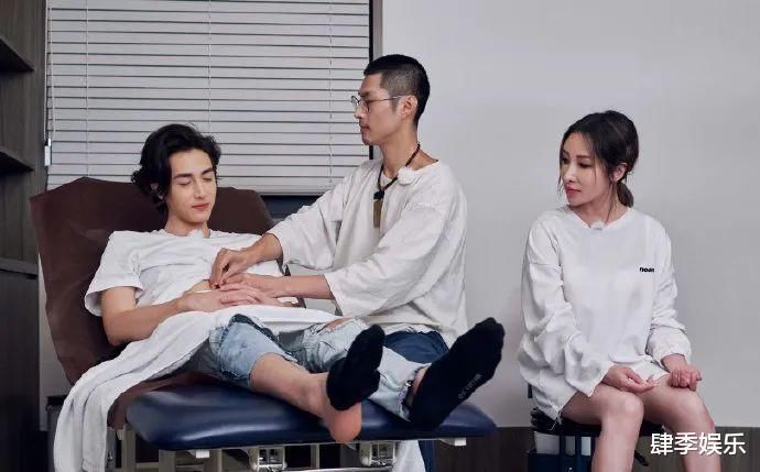 女儿们的恋爱:萧亚轩为何提前结束了节目录制,原因太真实