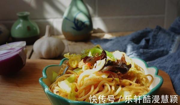 凉拌|方便面的神仙吃法,超适合夏天的凉拌方便面,清新爽口麻辣开胃