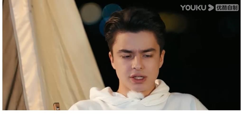 《我們戀愛吧3》小龍喜歡阿霜嗎？他身上有3個(gè)缺點(diǎn)，被人忽視了