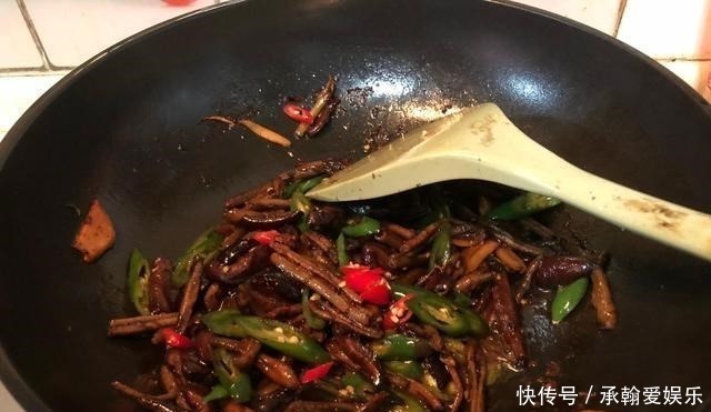 鳝丝量少就加上它一起炒,不仅能以假乱真充充数还荤素搭配两全了