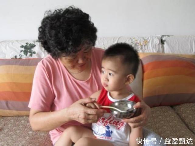 免疫|别让2岁左右的宝宝吃几样蔬菜,看似疼宝宝,实则是在坑娃