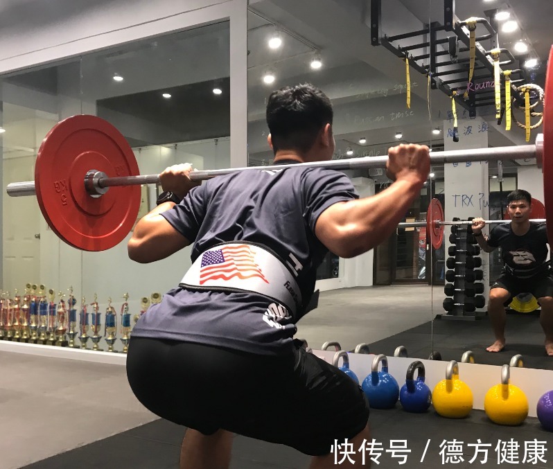 肾小球|惊天逆转,谌利军受伤后勇夺第六金!举重对身体损伤有多大?