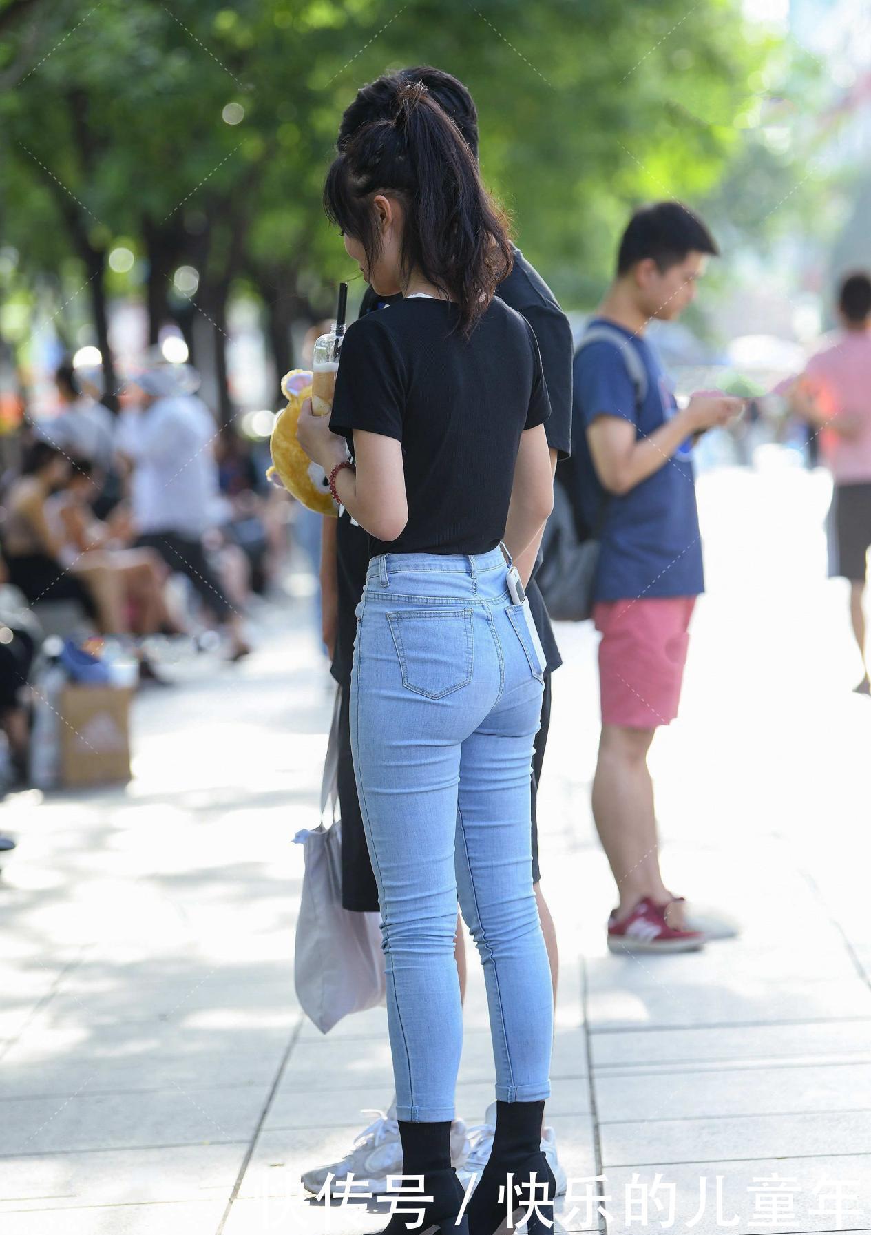 时尚感|挑选牛仔裤时，避开误区，才能搭配出与众不同的时尚感