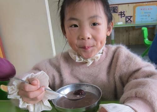 火开关|宝宝身上有2个“清火开关”,父母常揉按,赶走火气,孩子身体好