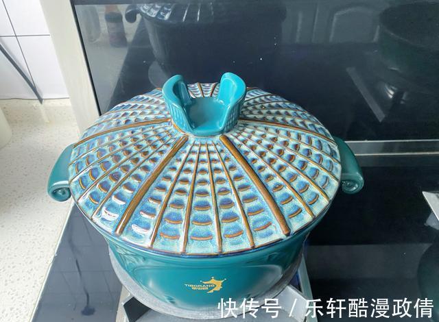 卤五花肉的家常做法，猪皮入口即化肥而不腻，用来做肉夹馍太香了