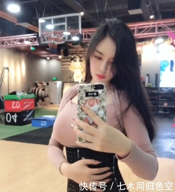 少妇|胖少妇美甲做那么长，这样也能健身？