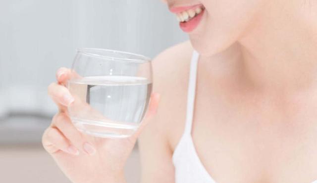 身体|长期喝茶与只喝白开水的人,哪种人的身体素质更好?