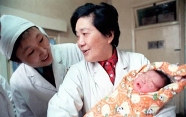 试管婴儿|国内首例试管婴儿已31岁,现状让不少人失望了,好处不得不提