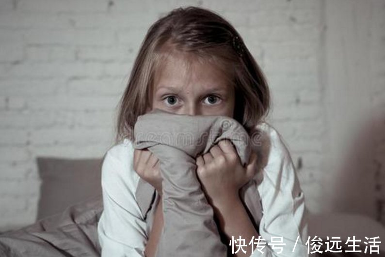 十万个为什么|妈妈,什么是鬼?2位妈妈的不同回答,让孩子走向不同的人生