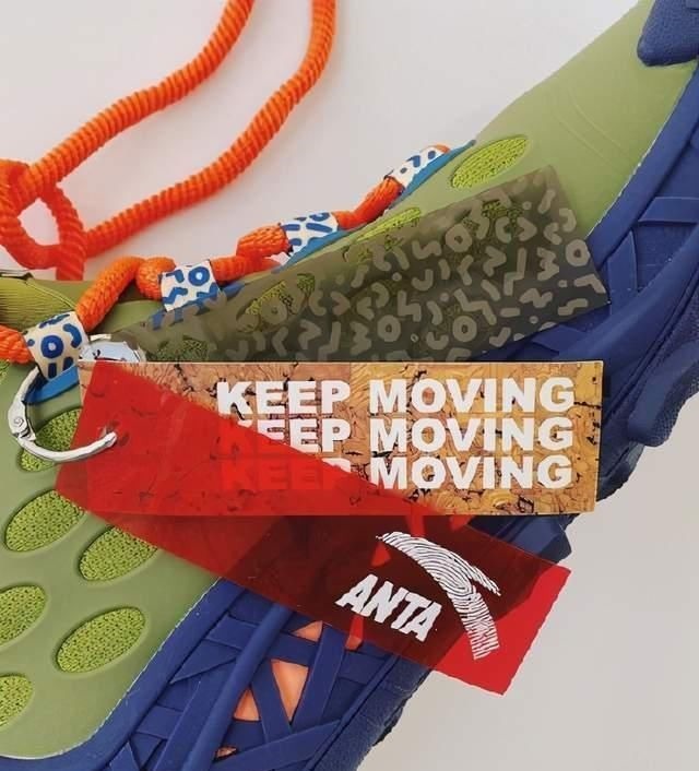 安踏 安踏联名“范思哲”!颜值满分,国外明星上脚,老外也爱进口鞋?