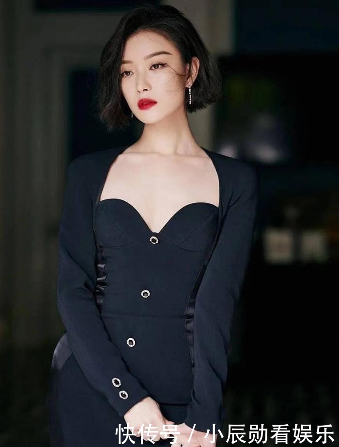 赘肉|天生“衣架子”的女生，身材一般有这4个特征，中一个就是身材好