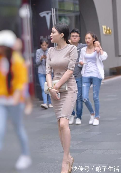 女神|从这身影来判断,阿姨身高167cm,可谓腿精女神吧