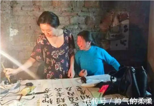 练习!她只是一个农村妇女,却花了20年练习书法,专家看后没有艺术感