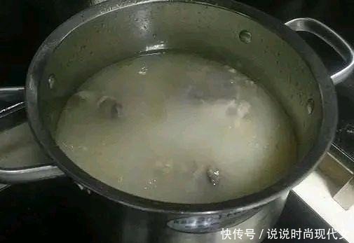 “骨头汤”怎么熬才好喝呢你知道吗