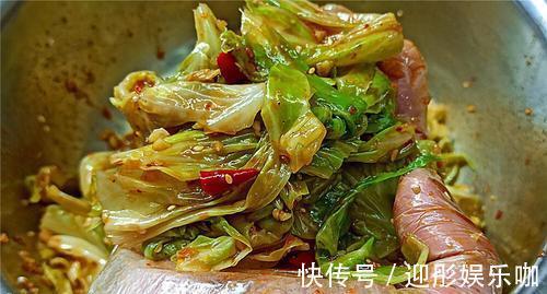 辣椒面|教你凉拌包菜的做法,牢记这几点,成菜好吃下饭,做法简单又营养