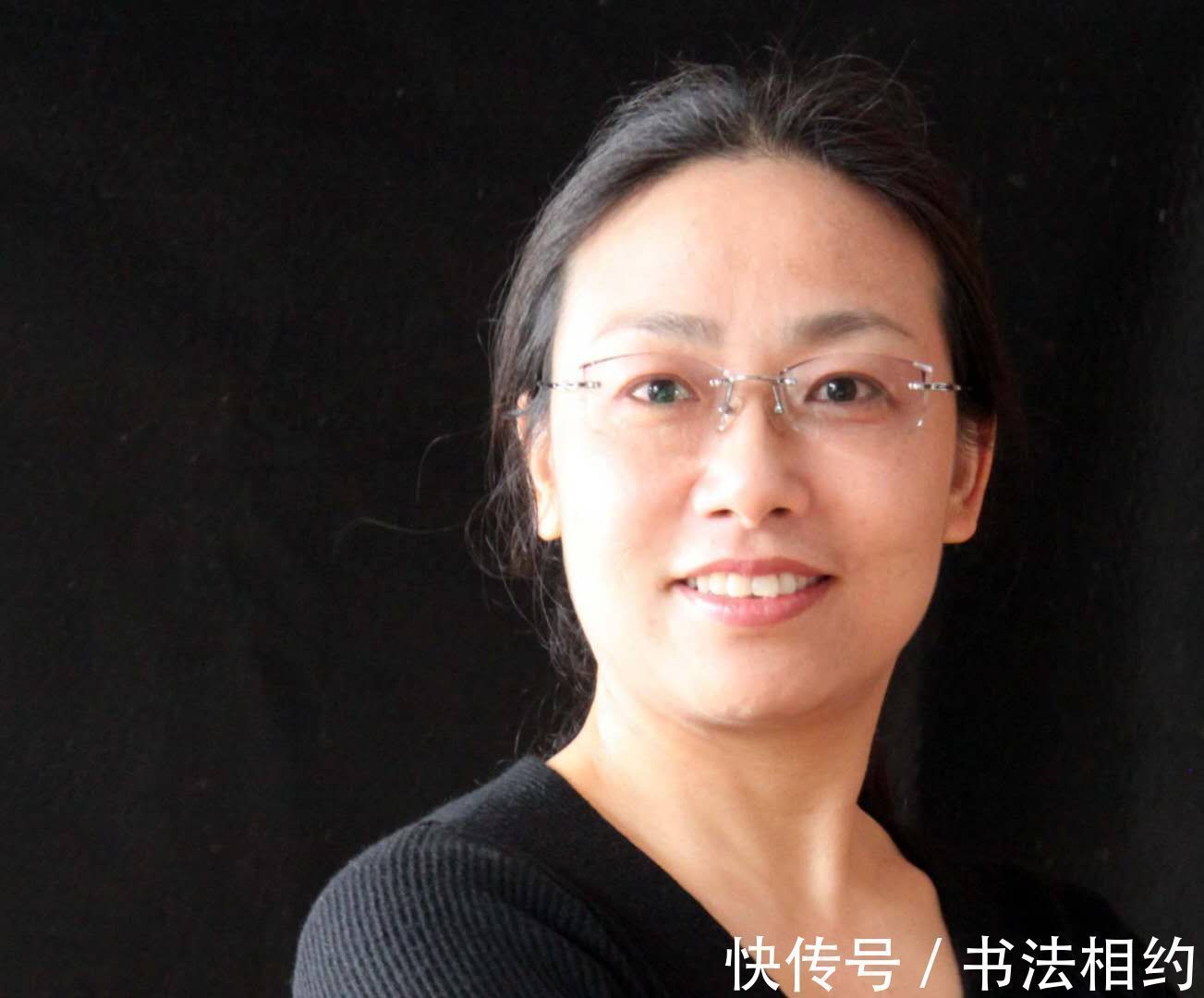 耿敏霞@女书法家耿敏霞狂草很“狂放”,有“癫张醉旭”笔意,比肩胡秋萍