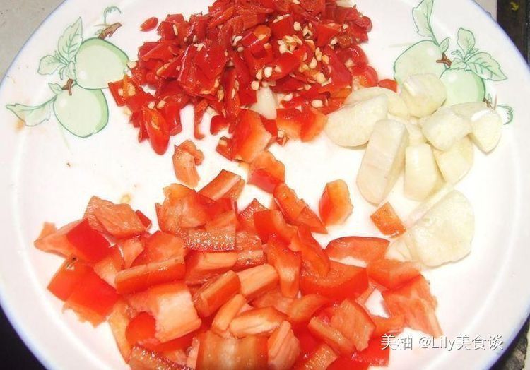 这是我吃过最下饭的家常菜,好吃的狠!没吃三碗饭都不轻易起身