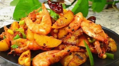 补血|人到中年后，学会常吃三种美食，滋肾补虚，补血美容，显年轻