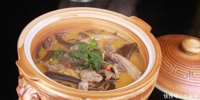 粉皮|天气冷了就该多吃这道菜,材料简单,随便一炖儿子能吃一大碗