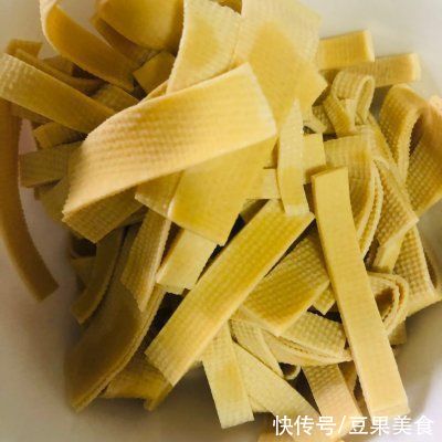 番茄肥牛豆腐汤这么好吃，大饭店的经常这么做，