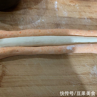 深色|两块钱搞定一道家常美食虎皮饺