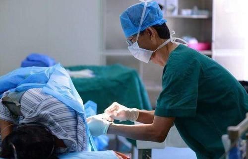 无痛针|“一秒天堂”的无痛分娩,为何很少有孕妈选择?背后原因让人无奈