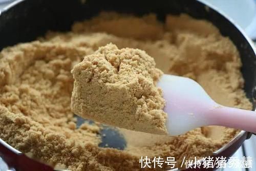 玉米油|黄豆和糯米粉还能这样吃，一口一个，香甜软糯，满满的童年记忆