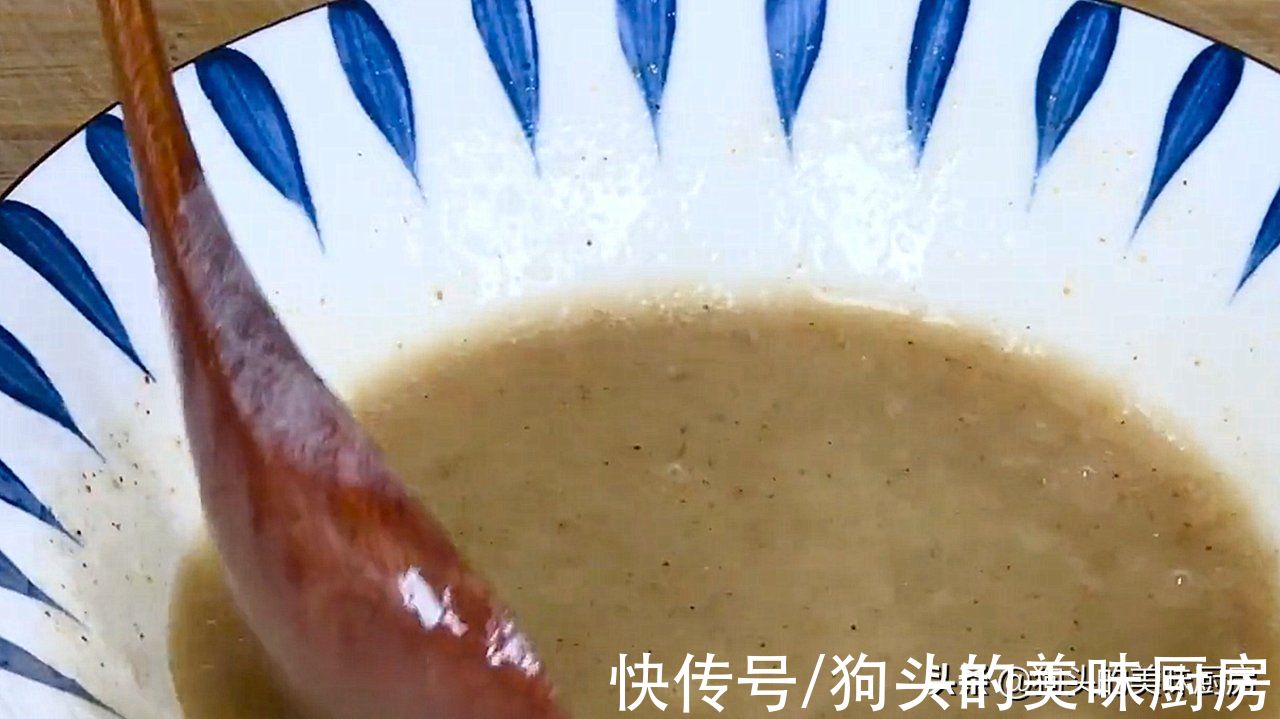 我家面粉从不蒸馒头，教你一个做法，比包子简单，比油条还香