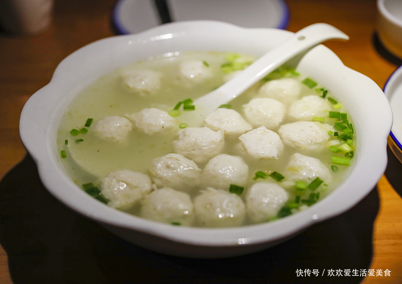 轻食晚餐必备这道汤，常吃减肥轻身，精神好，皮肤白白净净