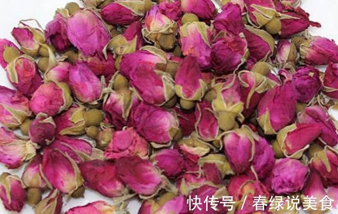 肝气郁结|玫瑰花和此物一起泡,每天一杯,美白祛斑,气血足了,脸色更红润